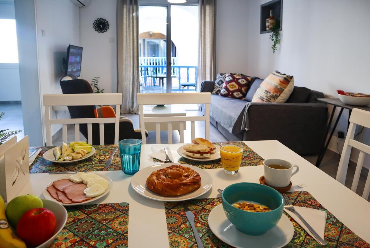 Alex'S Vacation Suite - 100M From The Beach - 6 Guests Paphos Bagian luar foto